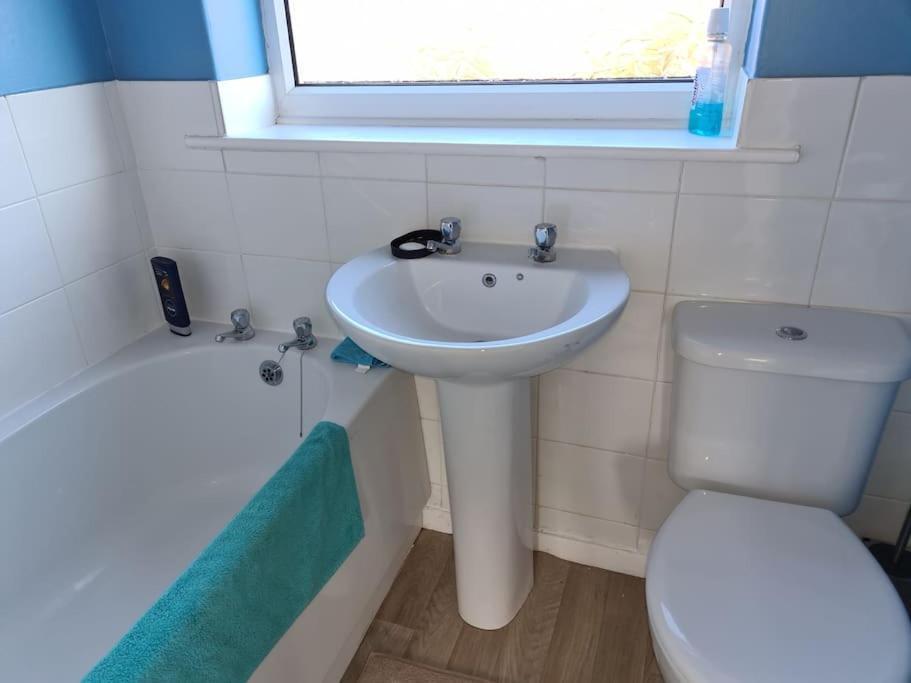 Semi Detached Quite Location Villa Бридлингтън Екстериор снимка