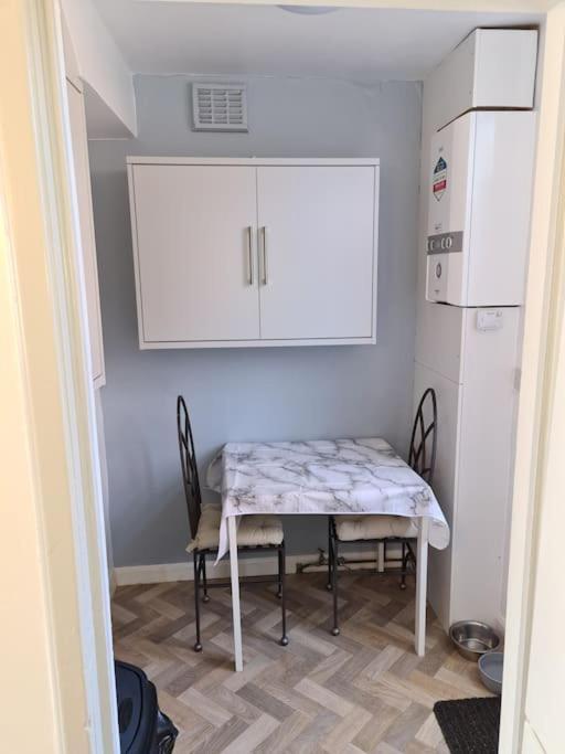 Semi Detached Quite Location Villa Бридлингтън Екстериор снимка